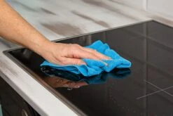 BiOHY Glaskeramik Kochfeldreiniger (24x20l Kanister) | Optimal Zur Reinigung Und Pflege Von Kochfeld Und Induktion | Geeignet Für ALLE GERÄTE 15 BiOHY Glaskeramik Kochfeldreiniger (24x20l Kanister) | Optimal Zur Reinigung Und Pflege Von Kochfeld Und Induktion | Geeignet Für ALLE GERÄTE -Bissell Shop 2d0c08a5 326b 44a0 bb06 879f94b7658a